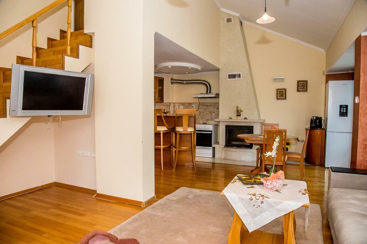 Spacious & Sunny Maisonette With Terrace Near Centre By Flаt Manаger Burgas Exterior foto